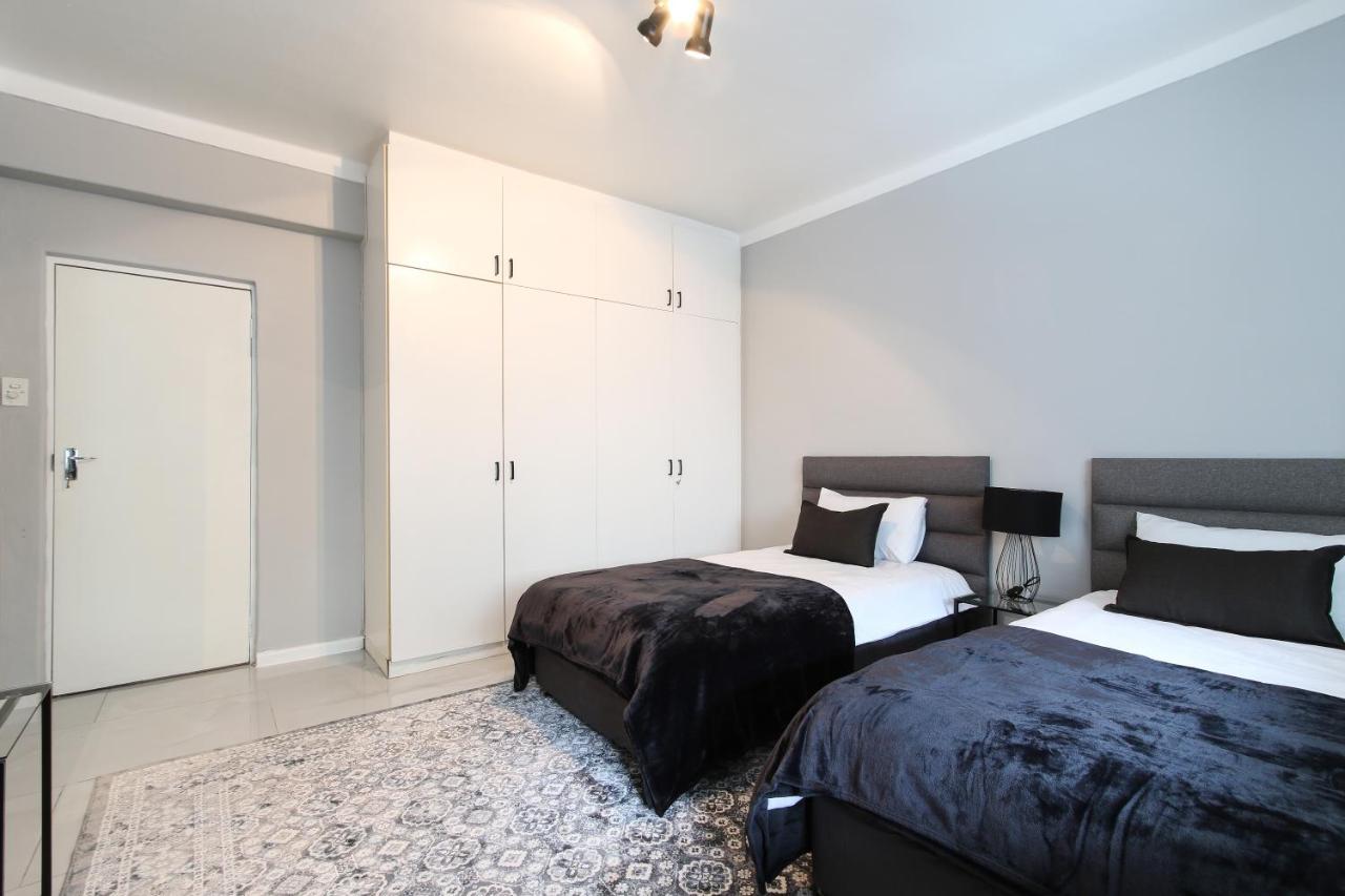 Nederburg, Sea Point, 2 Bed Apt - New Cape Town Exterior photo